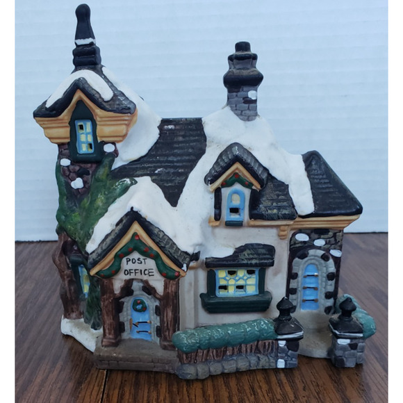 Home Accents Holiday Ceramic Small Town Post Office - Picture 1 of 10